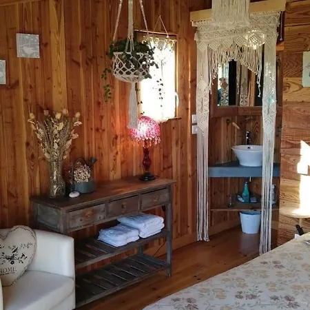 Bed & Breakfast Domaine De Sault *